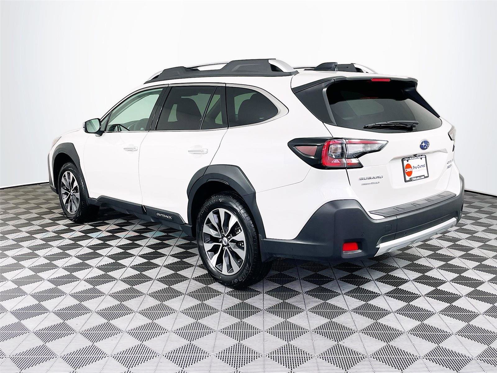 Certified 2025 Subaru Outback Touring image 7