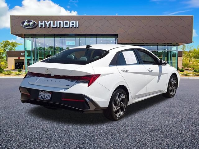 Used 2025 Hyundai Elantra Limited FWD image 8