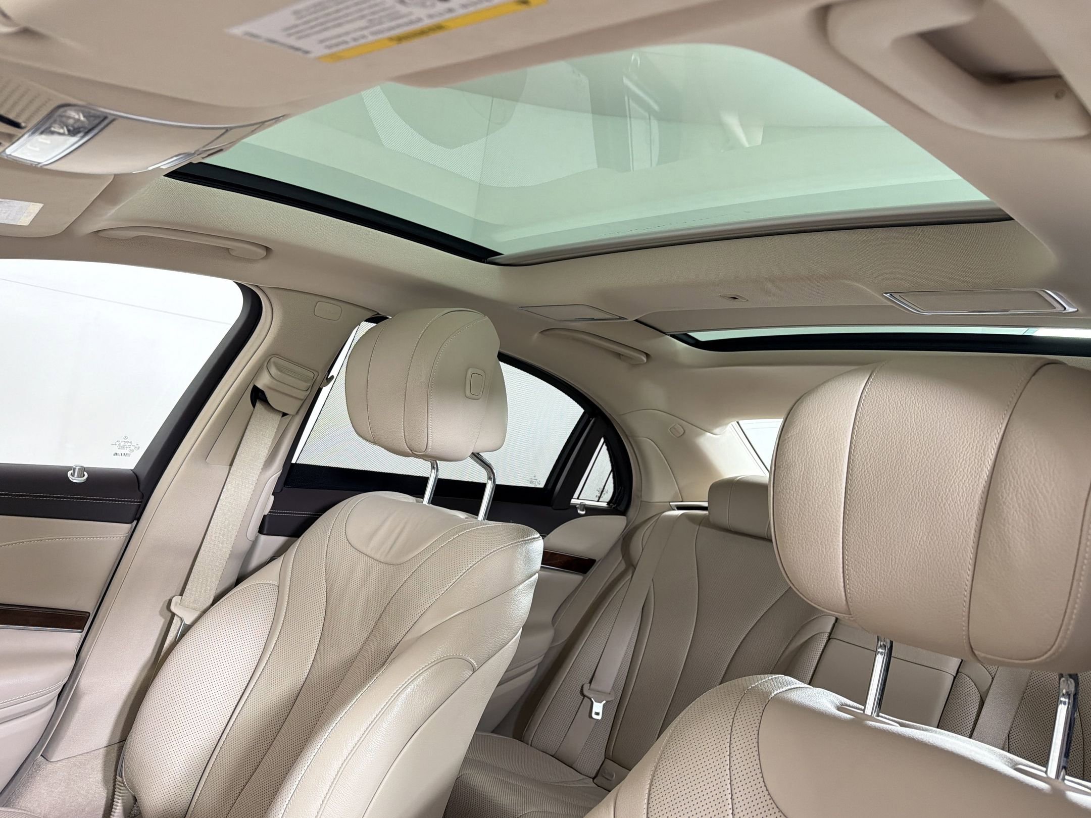 Used 2014 Mercedes-Benz S 550 Sedan image 17