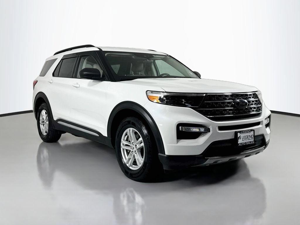 Used 2020 Ford Explorer XLT w/ Equipment Group 202A AWD/4WD image 4