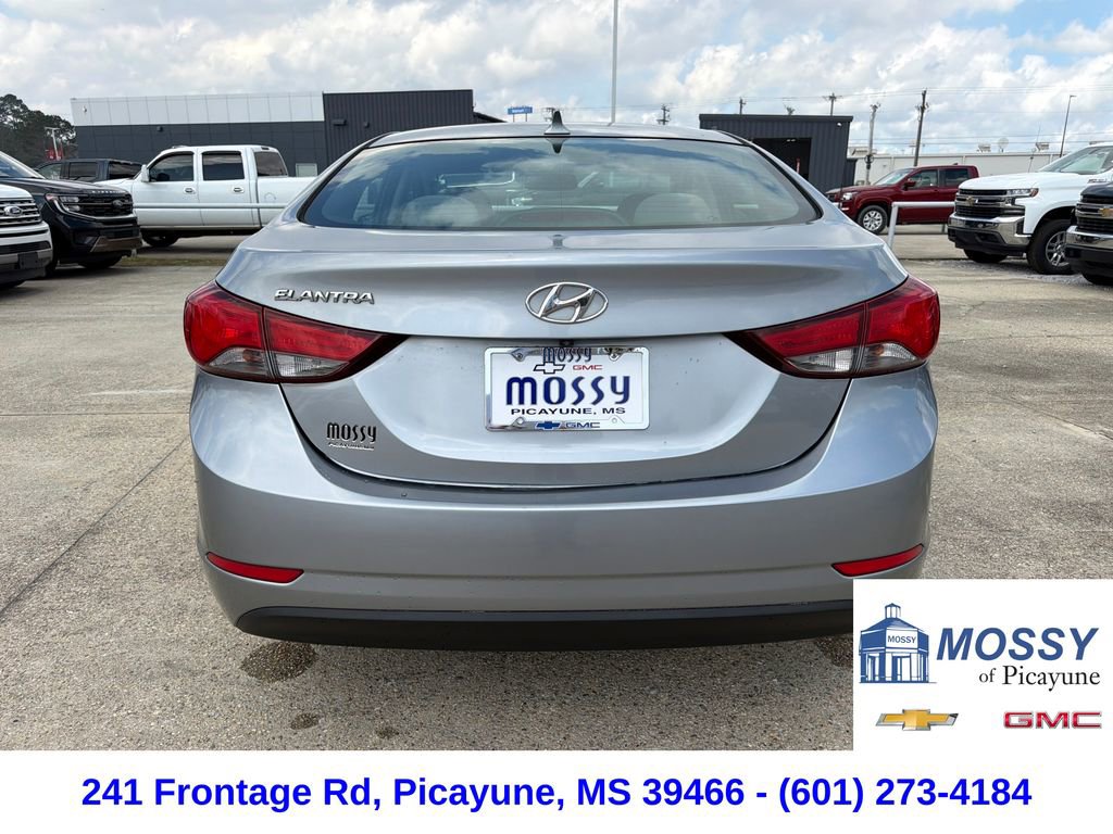 Used 2015 Hyundai Elantra SE w/ Option Group 02 image 4
