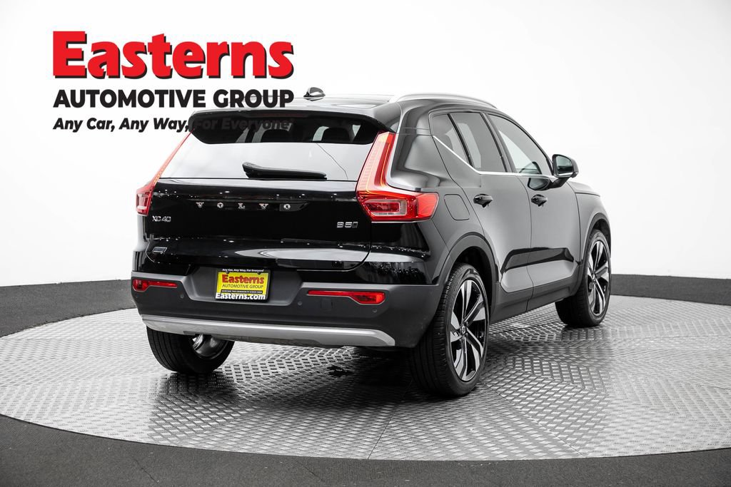 Used 2025 Volvo XC40 B5 Plus AWD/4WD image 5