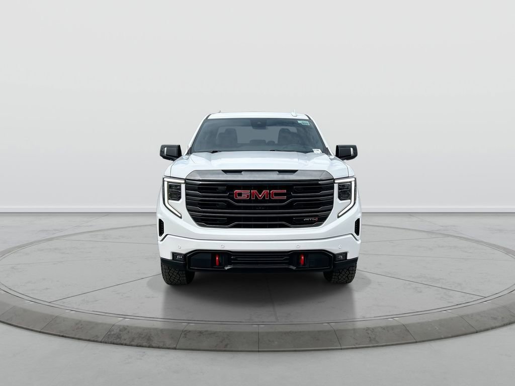 Used 2024 GMC Sierra 1500 AT4 w/ Technology Package AWD/4WD image 3