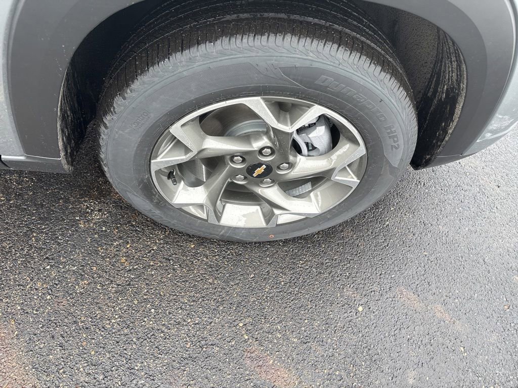 New 2026 Chevrolet Trax LT w/ Driver Confidence Package image 13