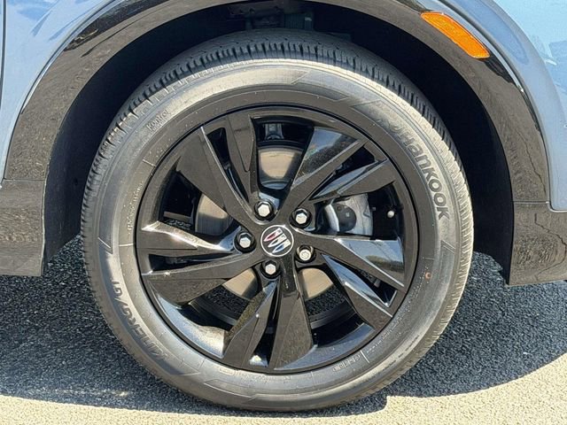 Used 2024 Buick Encore GX Sport Touring w/ Advanced Technology Package AWD/4WD image 5