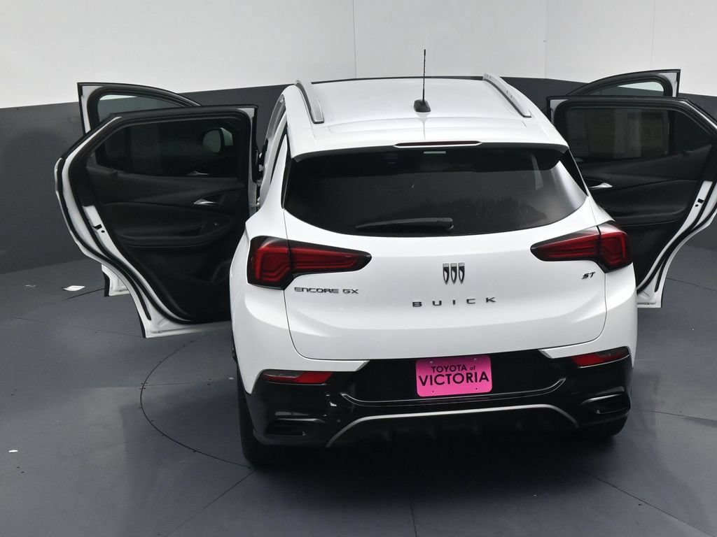 Used 2024 Buick Encore GX Sport Touring FWD image 25