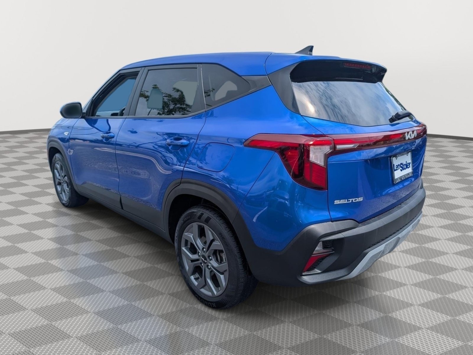 Used 2024 Kia Seltos LX AWD/4WD image 3