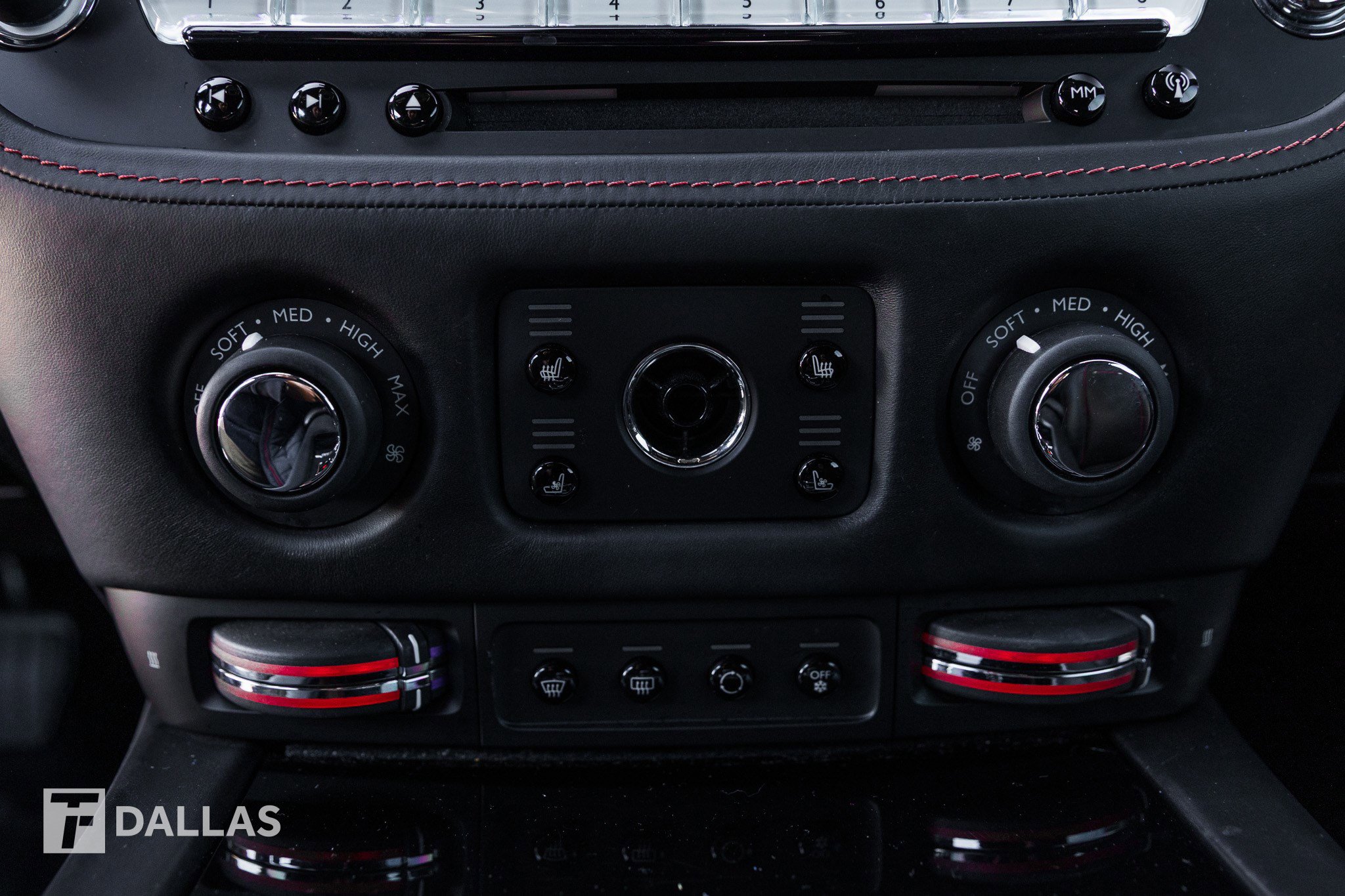 Used 2017 Rolls-Royce Wraith image 26