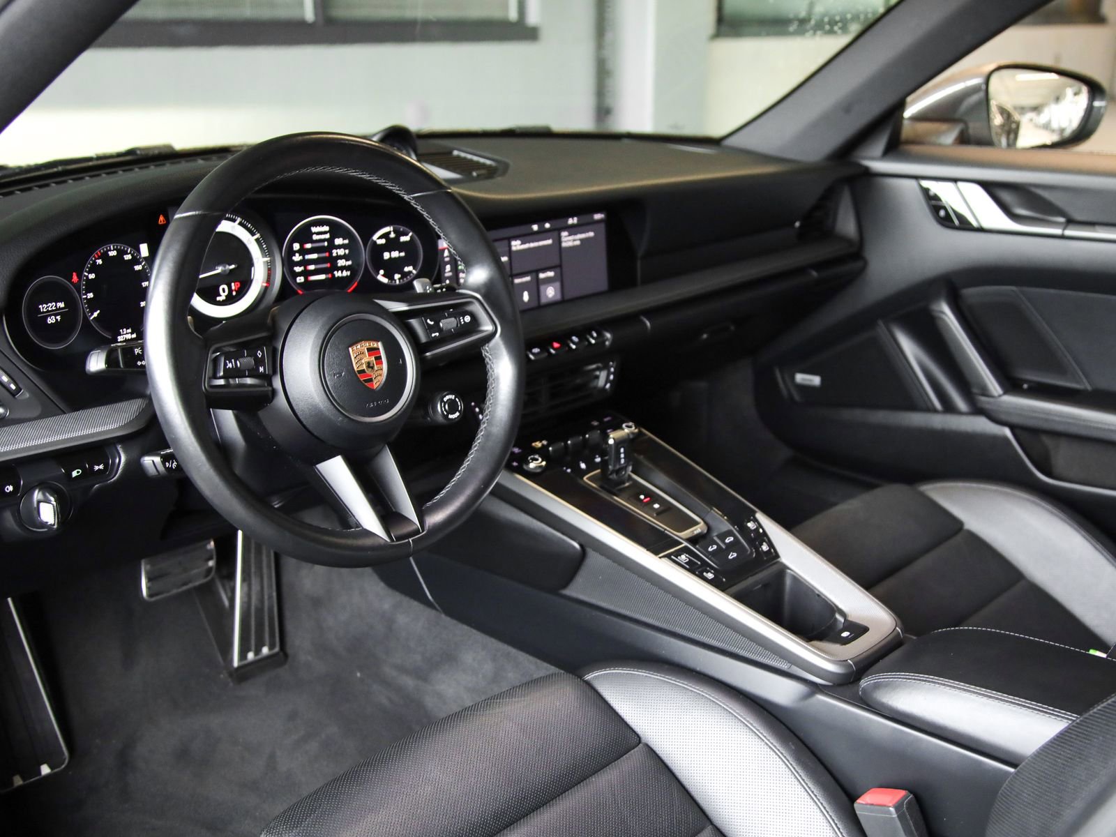 Certified 2020 Porsche 911 Carrera RWD image 4