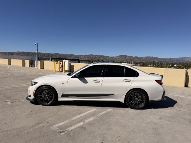 Used 2024 BMW M340i w/ Premium Package RWD image 2