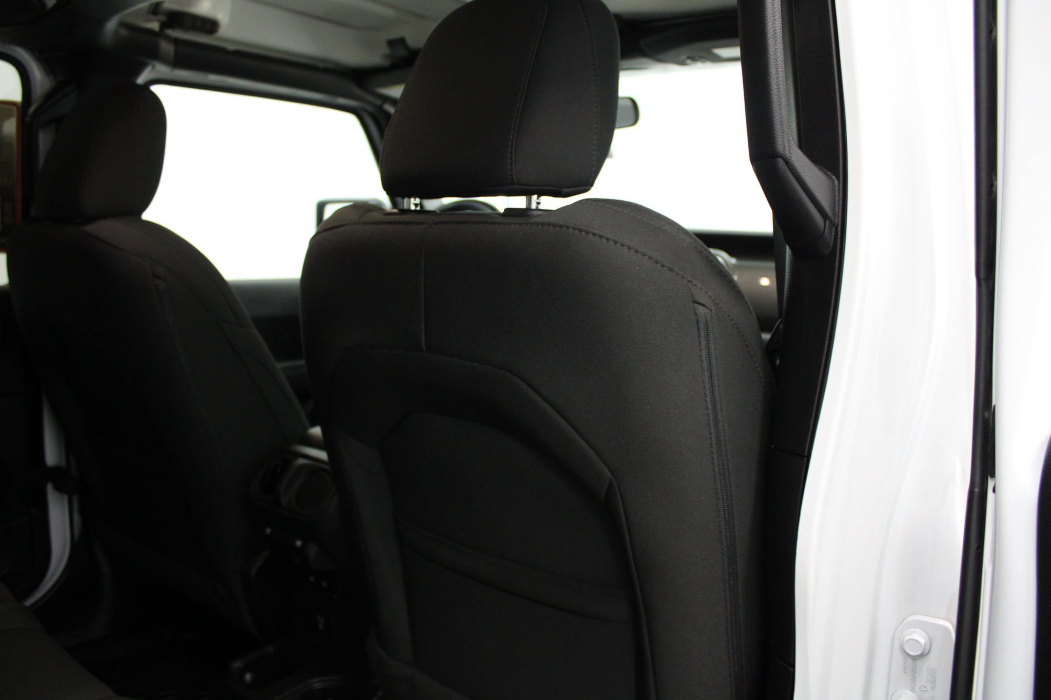 Used 2021 Jeep Wrangler Unlimited Sahara w/ Dual Top Group image 23