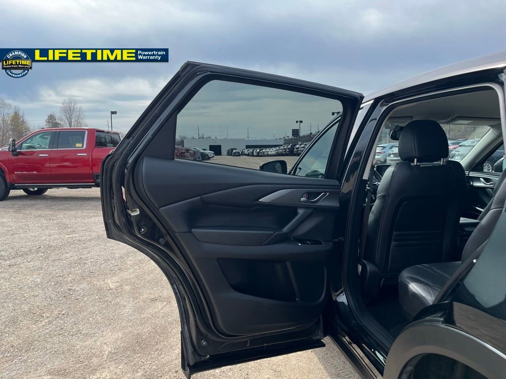 Used 2018 MAZDA CX-9 Touring image 27