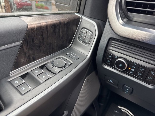 New 2025 Ford F350 Lariat w/ Lariat Ultimate Package image 22
