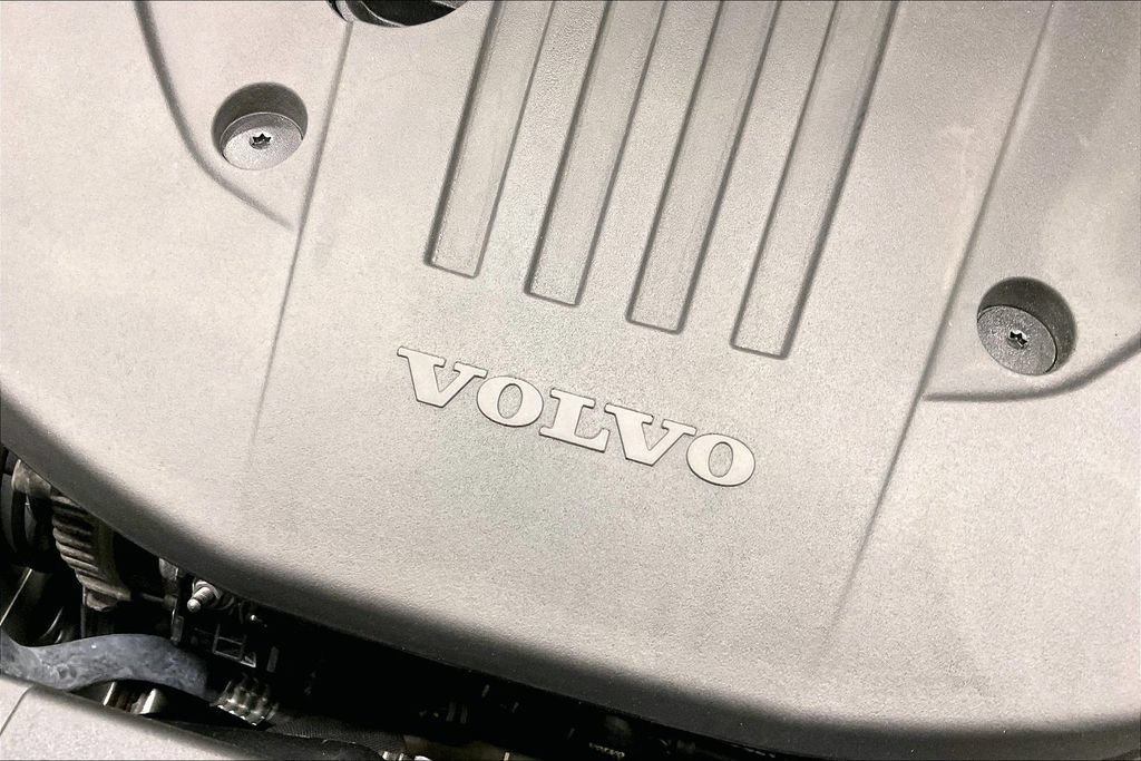 Certified 2023 Volvo XC60 B5 Ultimate w/ Climate Package AWD/4WD image 32
