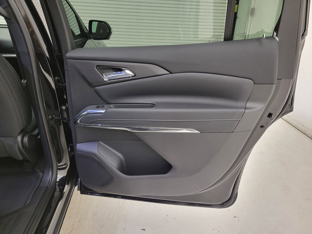 New 2026 Chevrolet Traverse LT w/ Driver Confidence Package image 35