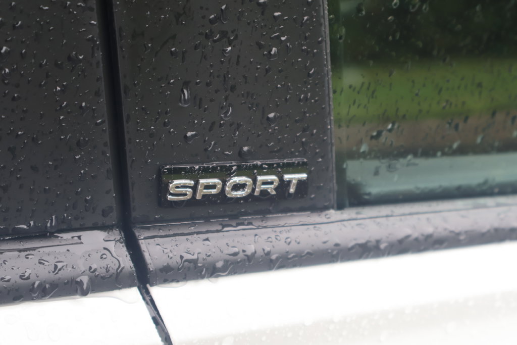 Used 2026 Volkswagen Jetta Sport FWD image 38