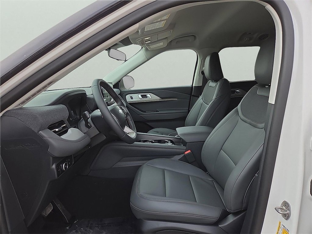 New 2026 Ford Explorer Active image 12