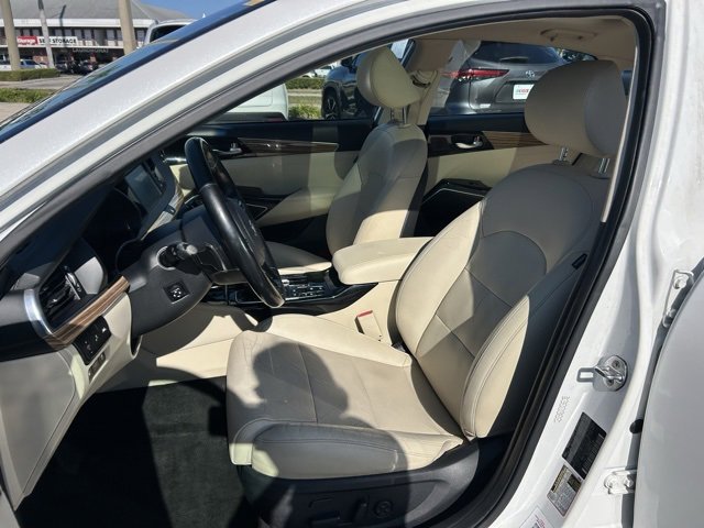 Used 2017 Kia Cadenza Technology image 14