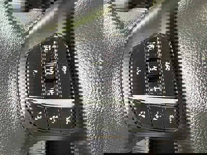 Used 2020 Ford Escape SE Sport image 25