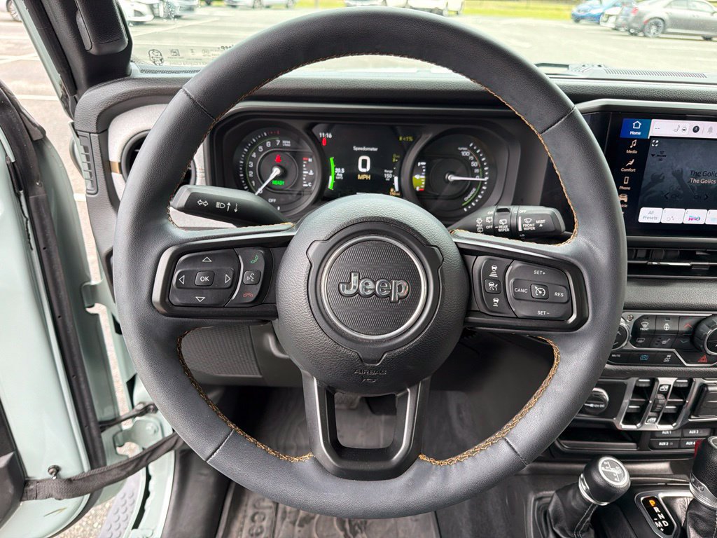 Used 2024 Jeep Wrangler Unlimited w/ Convenience Group AWD/4WD image 15