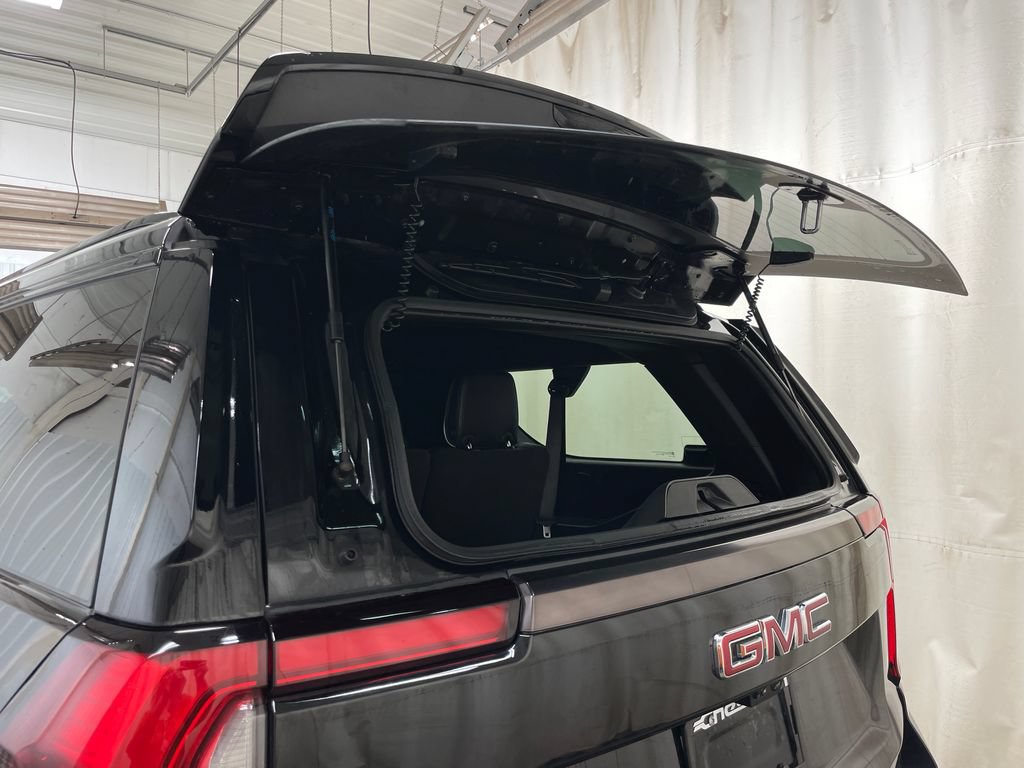 Used 2026 GMC Yukon XL AT4 Ultimate w/ LPO, Floor Liner Package AWD/4WD image 21