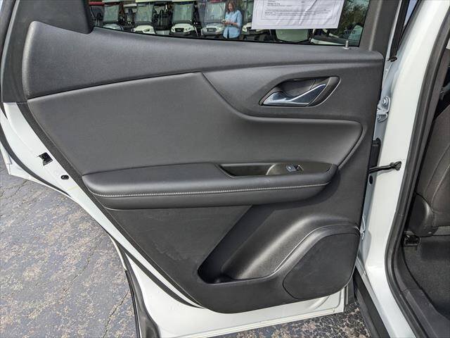 Used 2025 Chevrolet Blazer LT w/ Convenience Package FWD image 15