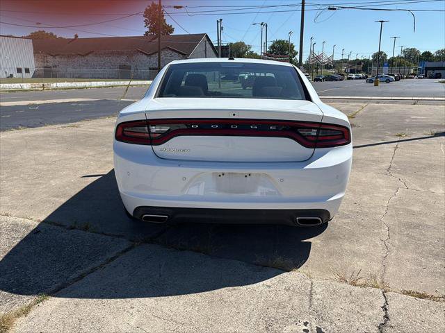 Used 2022 Dodge Charger SXT image 4
