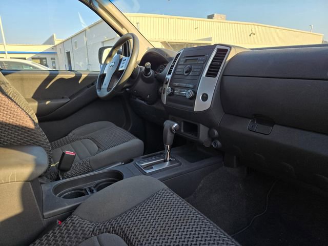 Used 2009 Nissan Frontier SE w/ SE Value Truck Pkg image 5