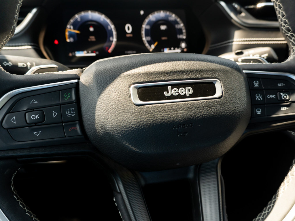 Used 2024 Jeep Grand Cherokee Laredo w/ MOPAR Finishing Package AWD/4WD image 30