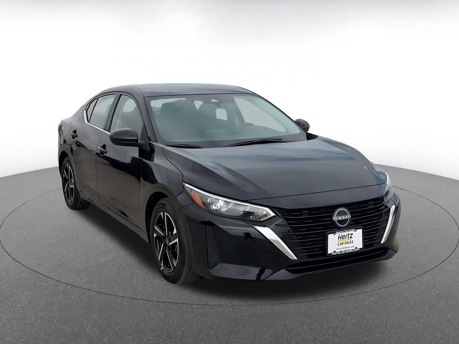 Used 2025 Nissan Sentra SV FWD image 3