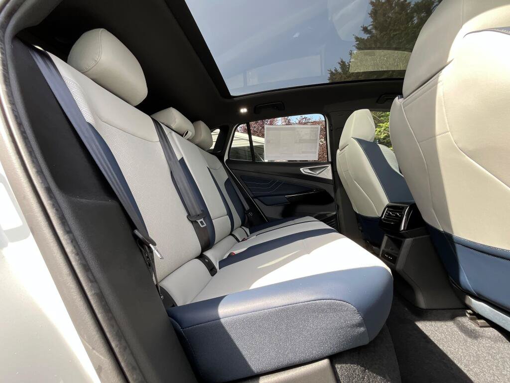 New 2026 Volkswagen ID.4 Pro S AWD/4WD image 14