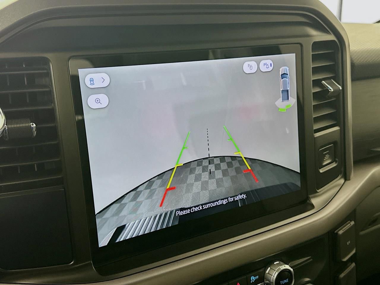 Used 2025 Ford F150 XLT w/ Equipment Group 301A Standard image 14