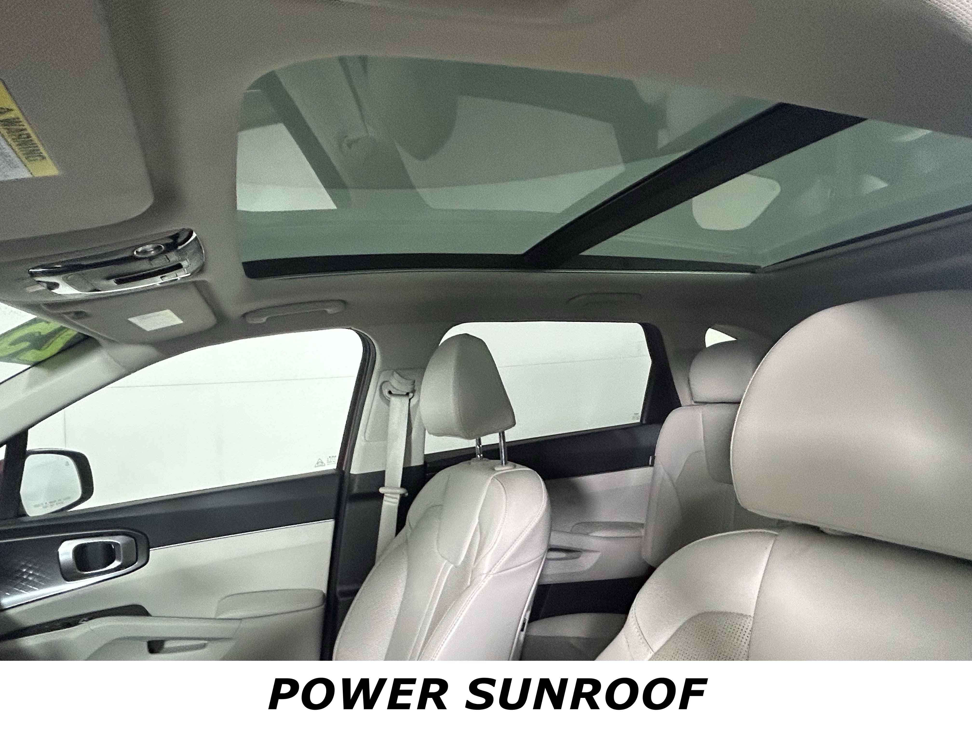 Used 2025 Kia Sorento S w/ Panoramic Sunroof Package image 7