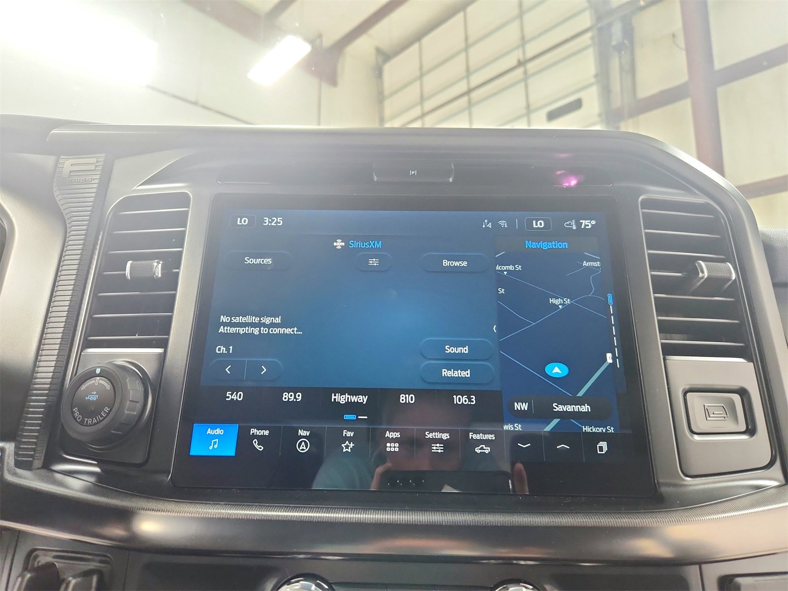 New 2025 Ford F150 Lariat w/ Equipment Group 502A High image 26