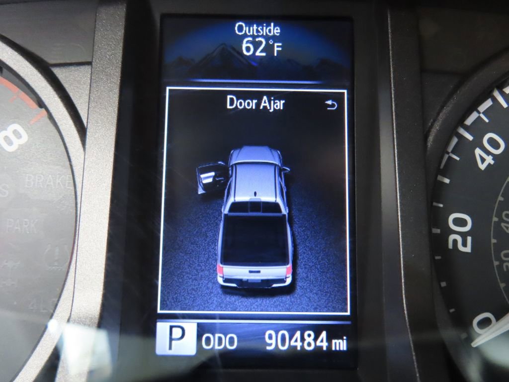 Used 2017 Toyota Tacoma TRD Pro image 11