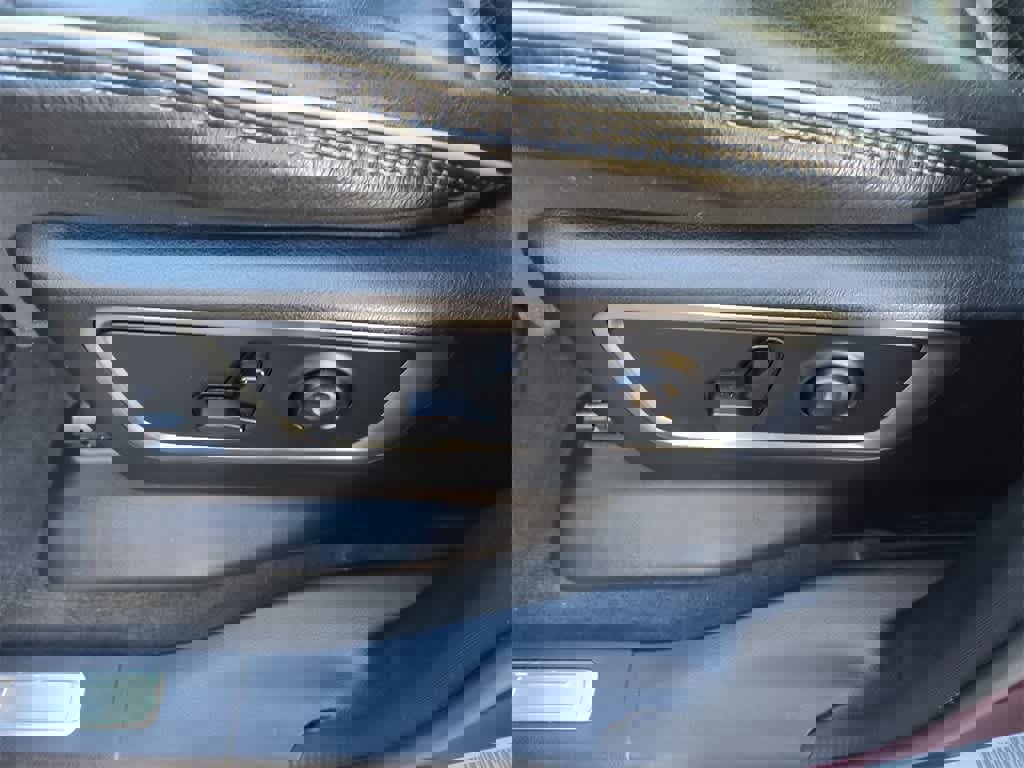 Used 2020 RAM 1500 Limited image 12