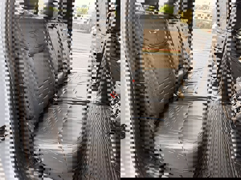 Used 2025 Ford F450 Platinum w/ FX4 Off-Road Package image 47