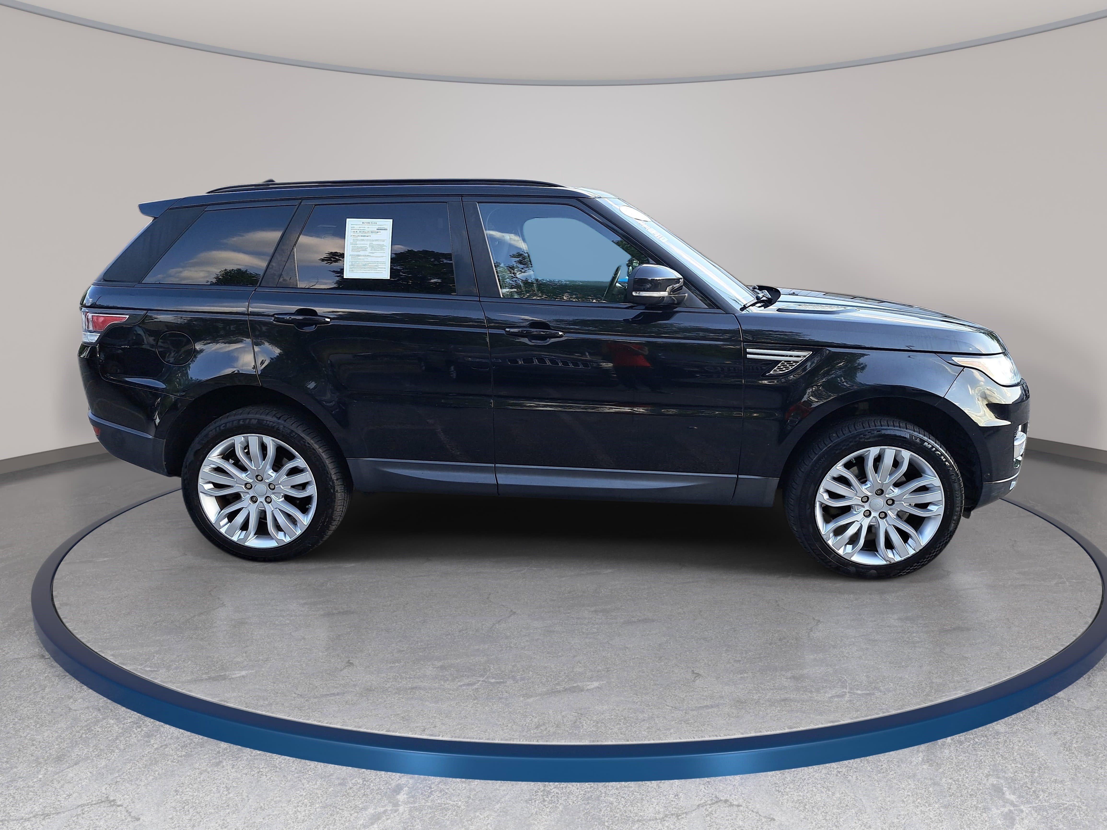 Used 2016 Land Rover Range Rover Sport HSE image 4