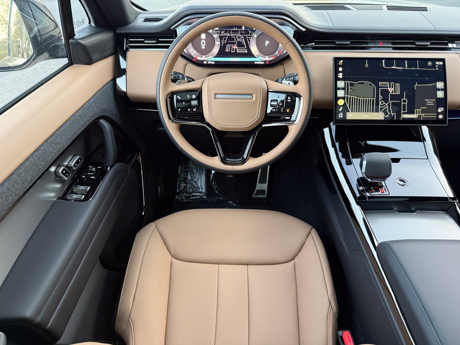 New 2026 Land Rover Range Rover Sport Dynamic SE AWD/4WD image 32