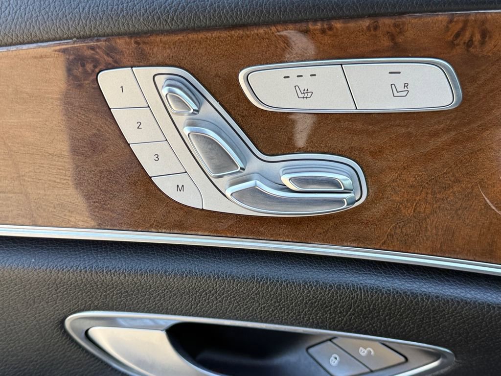 Used 2017 Mercedes-Benz E 300 E 300 image 10