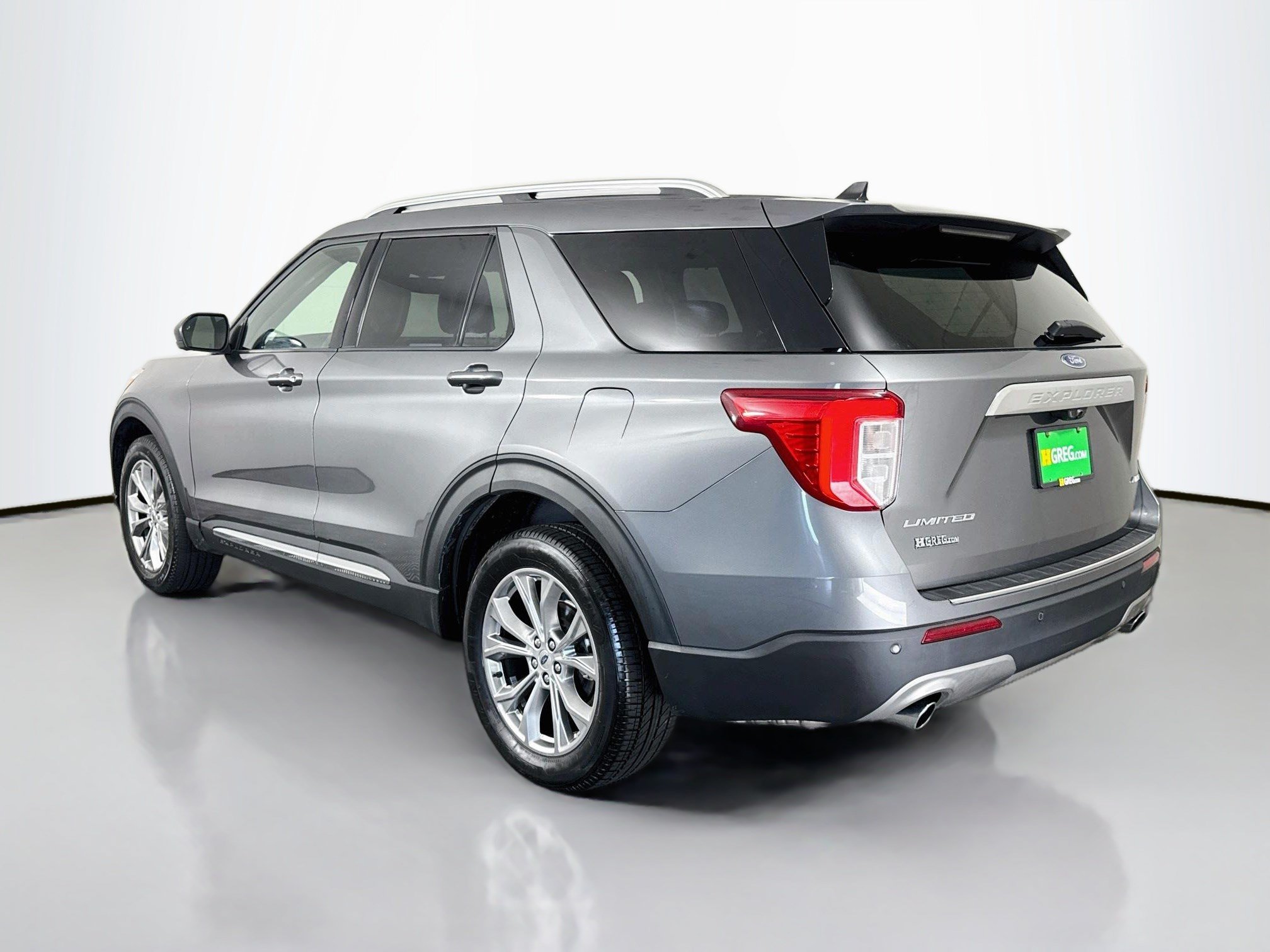 Used 2023 Ford Explorer Limited AWD/4WD image 7