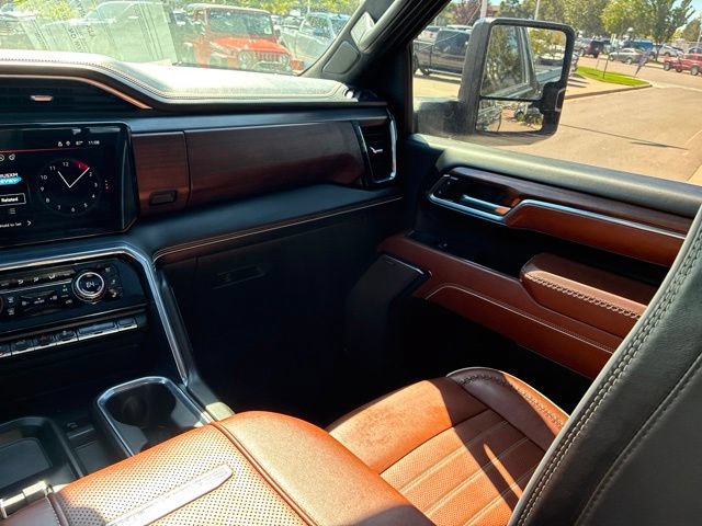 Used 2024 GMC Sierra 2500 Denali Ultimate AWD/4WD image 22