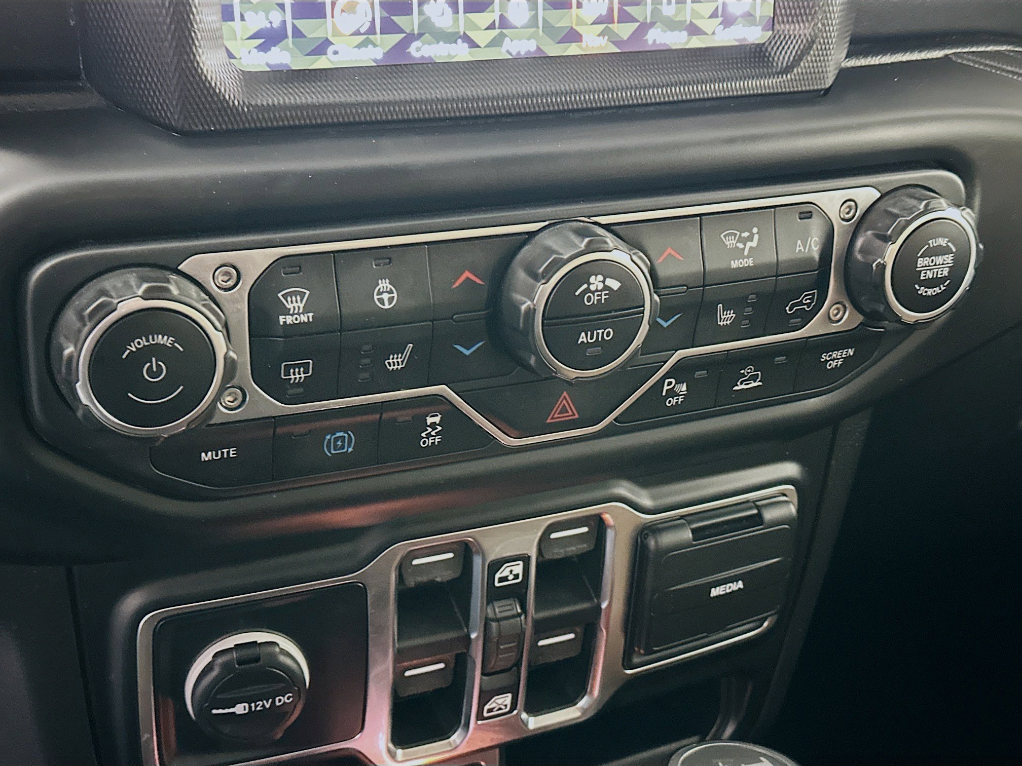 Used 2021 Jeep Wrangler Unlimited Rubicon 4xe w/ Cold Weather Group image 24