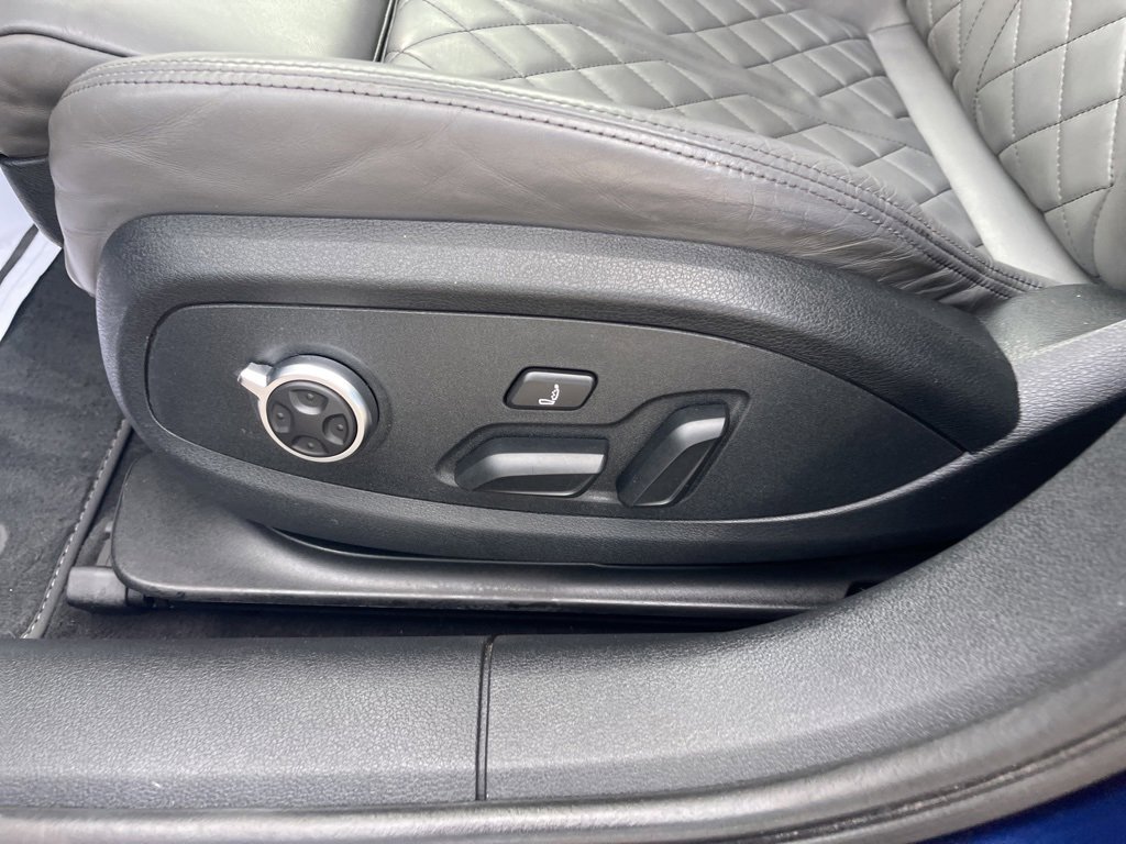 Used 2018 Audi S4 Premium Plus w/ Navigation Package image 19