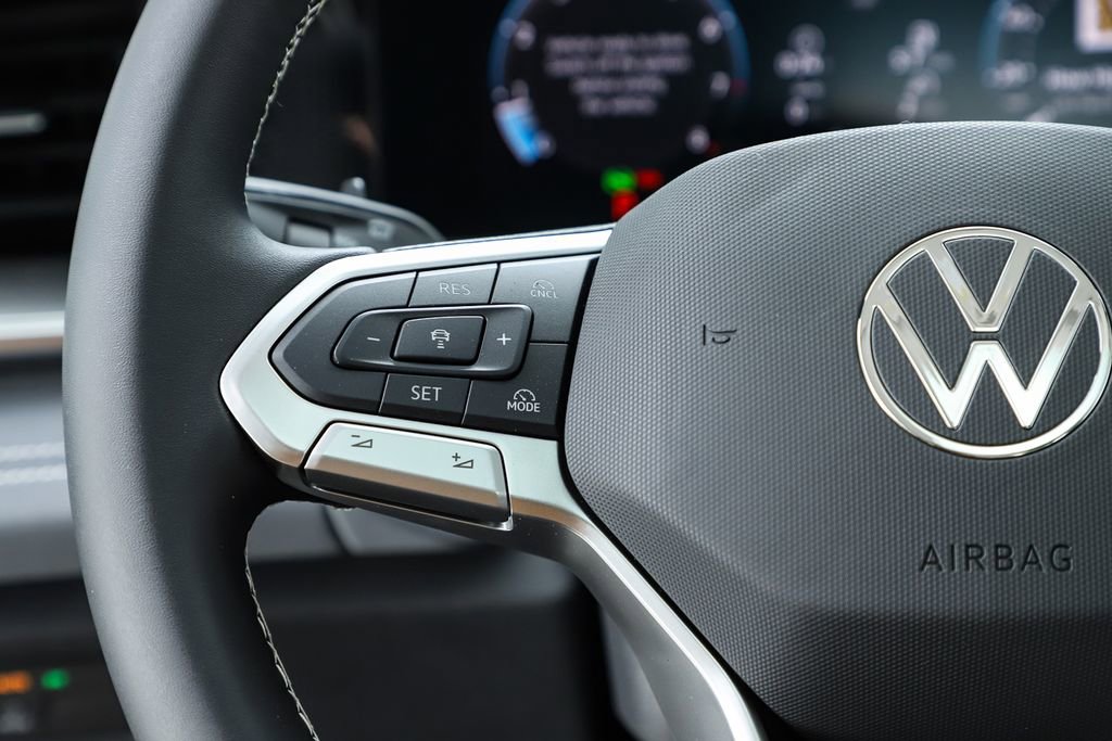 New 2026 Volkswagen Tiguan SE image 60