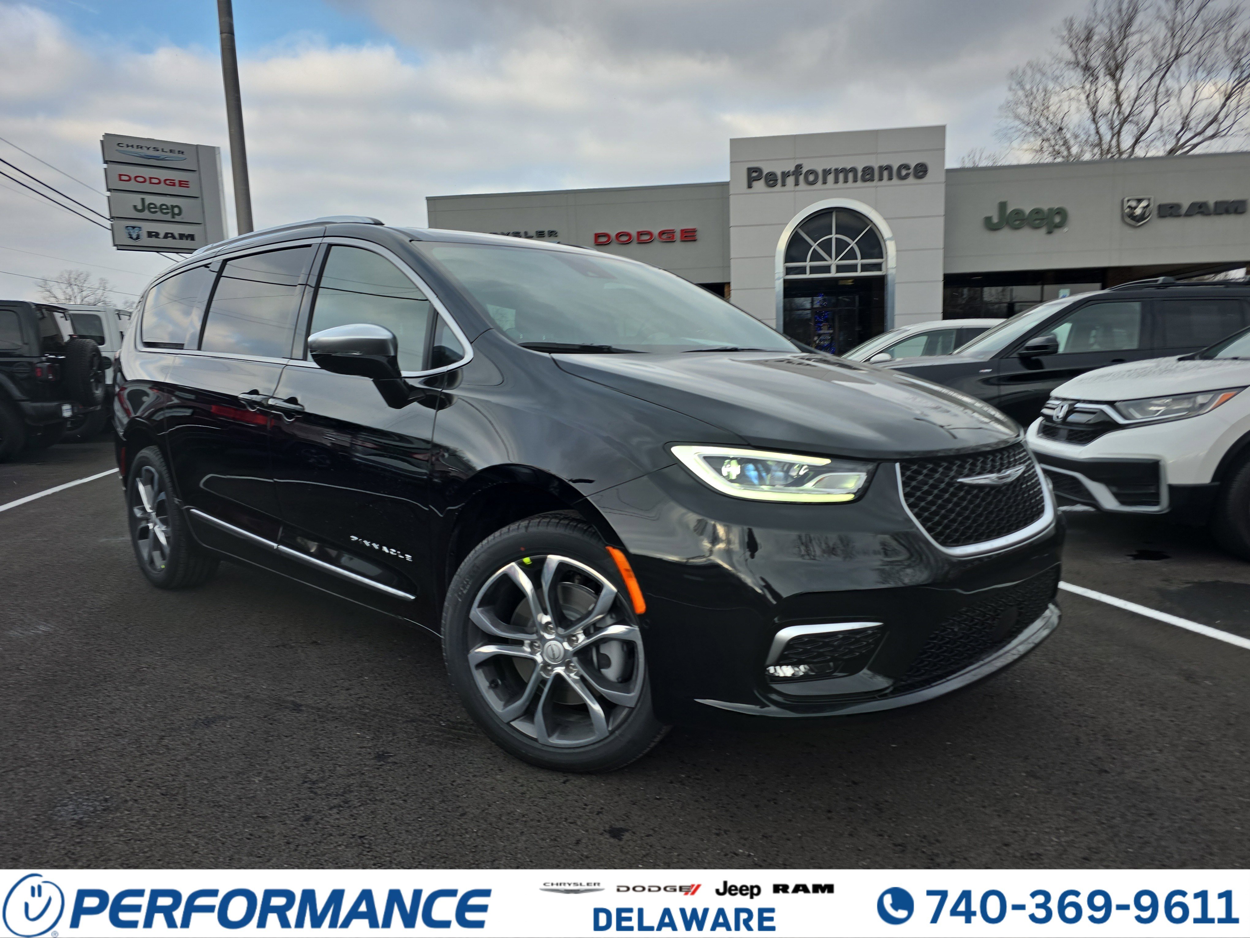 New 2026 Chrysler Pacifica Pinnacle image 1