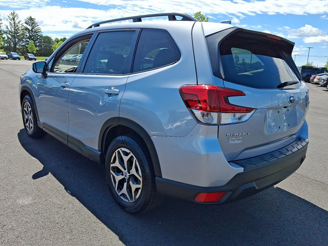 Certified 2023 Subaru Forester Premium AWD/4WD image 5