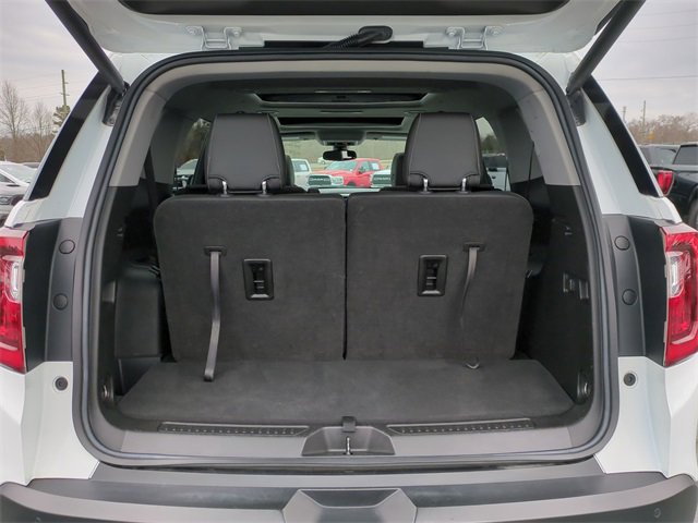 Used 2022 GMC Acadia SLT w/ Technology Package image 25