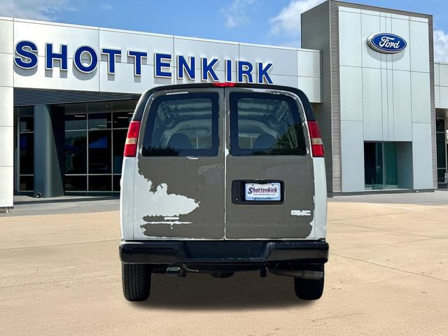 Used 2011 GMC Savana 1500 RWD image 6