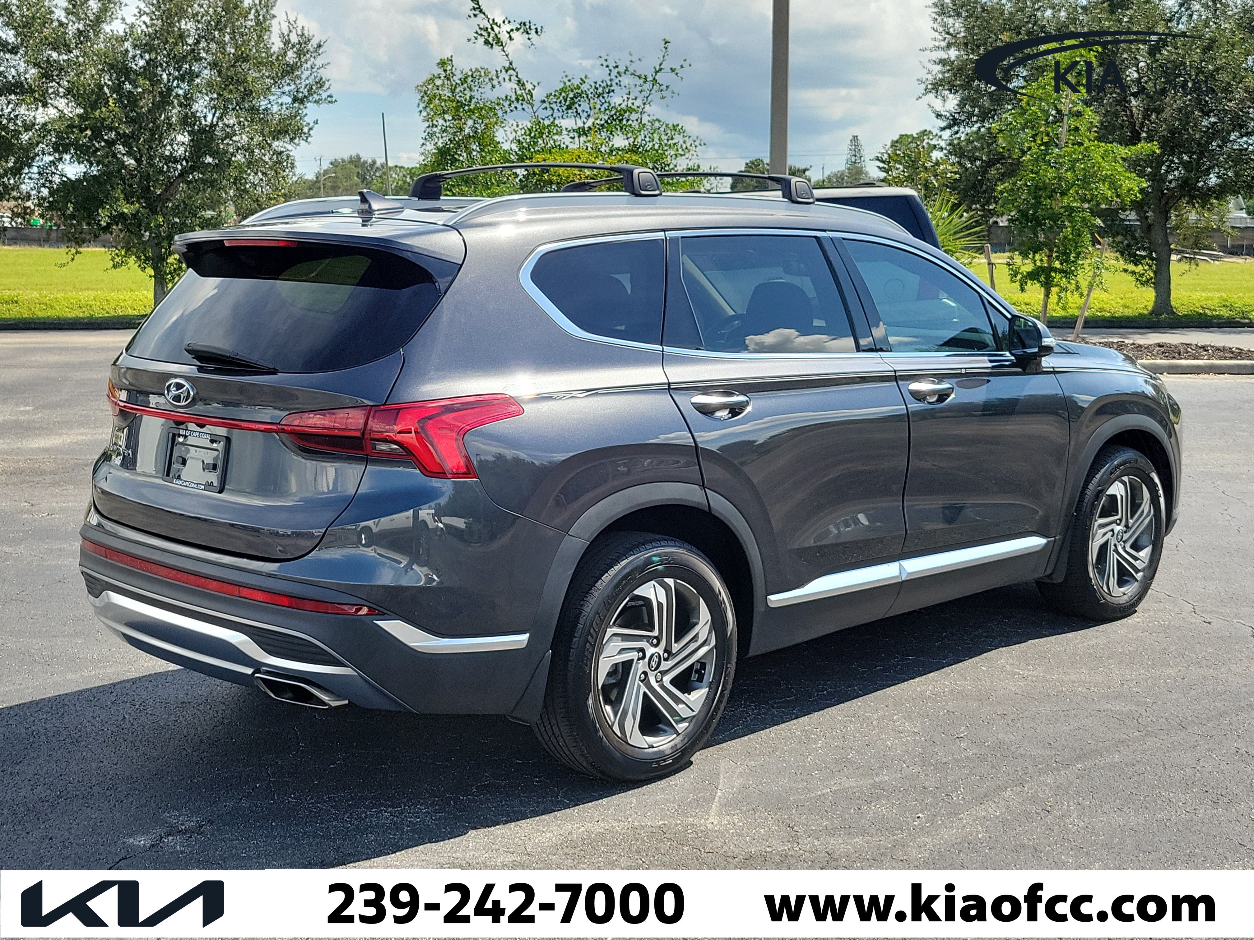 Used 2021 Hyundai Santa Fe SEL w/ Convenience + Premium Package FWD image 6